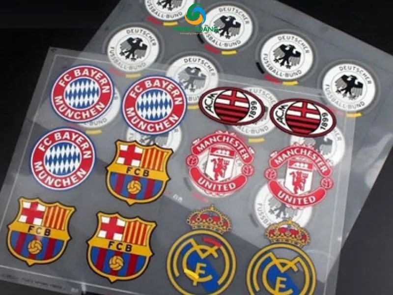 in decal nhựa trong